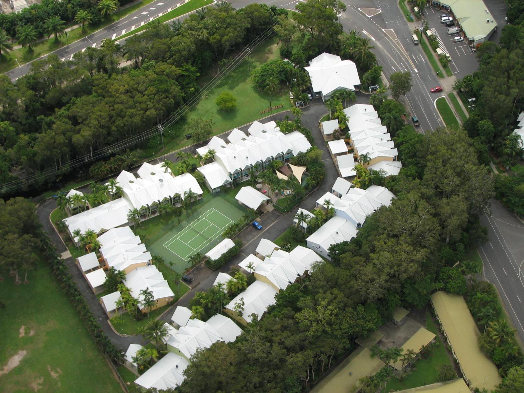 Titree Village Holiday Apartments Port Douglas Exterior photo