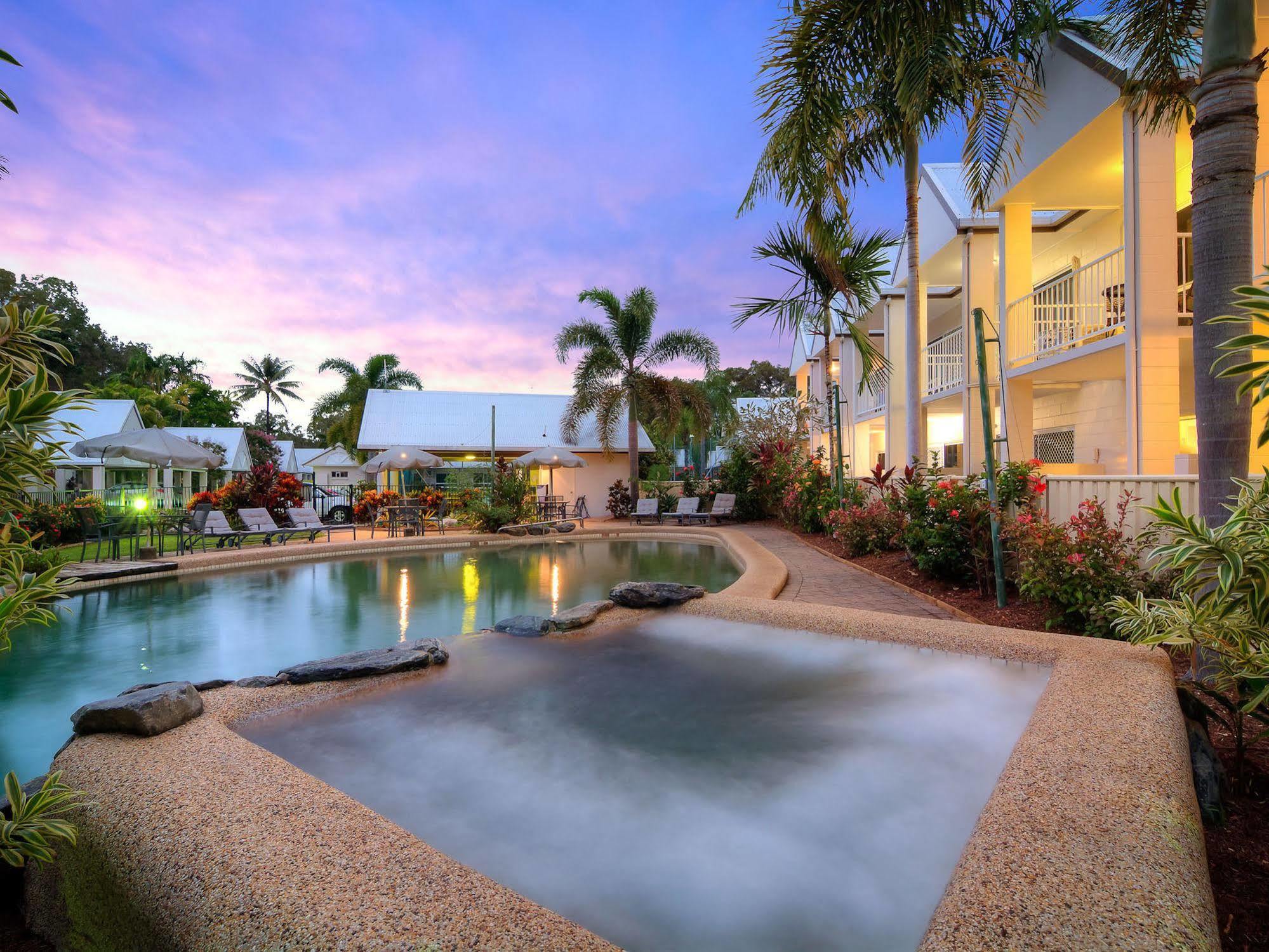 Titree Village Holiday Apartments Port Douglas Exterior photo